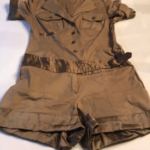 BEBE Romper super cute sexy shorts *read - Picture 6 of 6